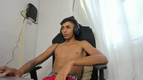 My name is Andrs and Im 18 years old. online show from 22, 6, 2026