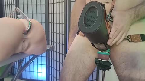 Doll Destroyer online show from 21, 11, 2025