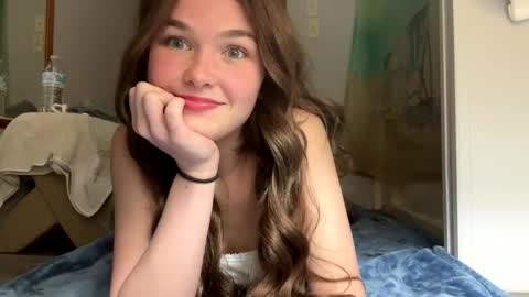 Snapshot of aliii1123 chatting on 28, 1, 2025 aliii1123 online show from 28, 1, 2025