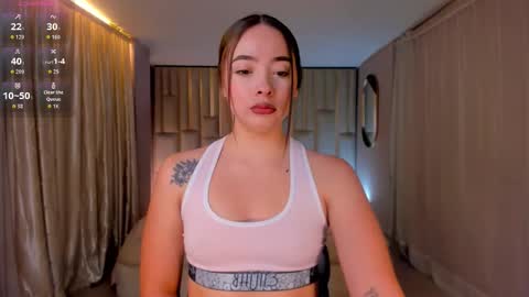 alinakravitz_ online show from 26, 9, 2025