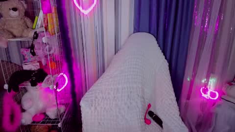Snapshot of alinaocean chatting on 21, 4, 2026 alinaocean online show from 21, 4, 2026