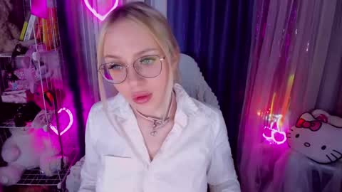 Snapshot of alinaocean chatting on 30, 4, 2026 alinaocean online show from 30, 4, 2026