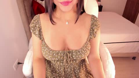 Snapshot of alinaowens chatting on 28, 1, 2025 alinaowens online show from 28, 1, 2025