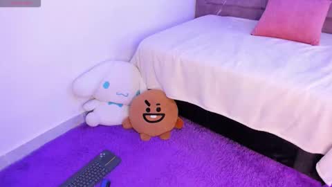 Snapshot of aline_ackerman chatting on 9, 10, 2025 ALINE online show from 9, 10, 2025