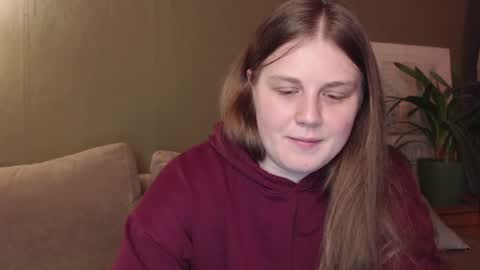 Snapshot of alisashy666 chatting on 7, 7, 2026 alisashy666 online show from 7, 7, 2026