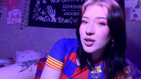 alisha_sky_ online show from 4, 6, 2026