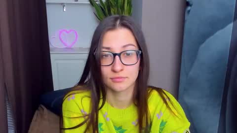 Alina online show from 12, 12, 2024