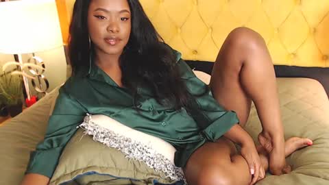 Luna online show from 8, 1, 2025