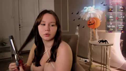 Snapshot of alisia_mars chatting on 24, 10, 2025 Alisia online show from 24, 10, 2025