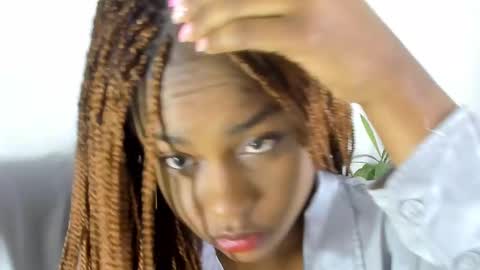 Sofias house online show from 14, 9, 2025