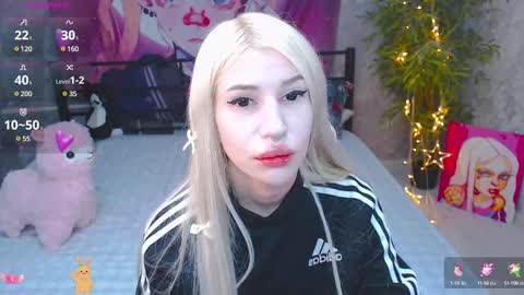 Snapshot of alison_moonlight chatting on 6, 3, 2025 Alison online show from 6, 3, 2025