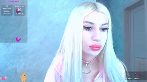 Snapshot of alison_moonlight chatting on 3, 10, 2025 Alison online show from 3, 10, 2025