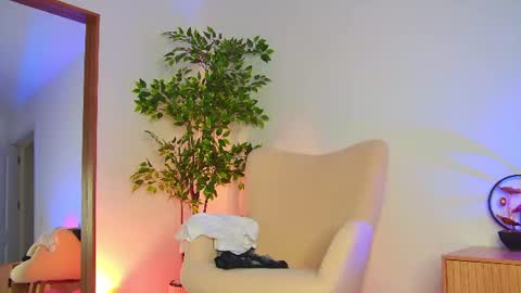 alissa_foxx online show from 24, 7, 2026