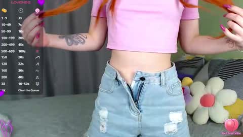 Snapshot of alissa_sexy chatting on 22, 9, 2025 Aliss online show from 22, 9, 2025