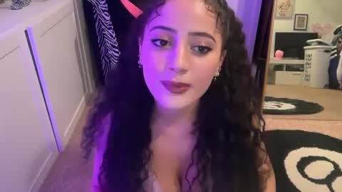 Snapshot of alissajaede chatting on 1, 10, 2025 alissajaede online show from 1, 10, 2025