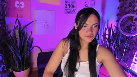 Snapshot of alisson_evans__ chatting on 20, 11, 2025 alisson_evans__ online show from 20, 11, 2025