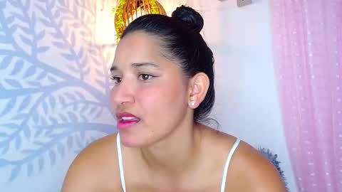 Snapshot of alisson_wiley chatting on 27, 4, 2026 alisson online show from 27, 4, 2026
