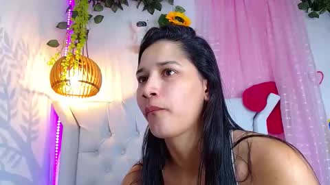 Snapshot of alisson_wiley chatting on 25, 5, 2026 alisson online show from 25, 5, 2026