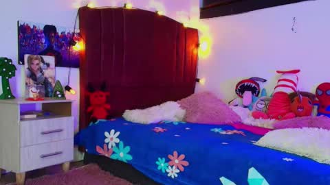 Alisson IG alisson zafiro27 online show from 2, 11, 2025