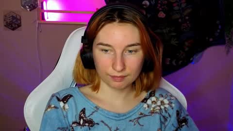 Snapshot of alisun_ chatting on 19, 9, 2025 A L I C E online show from 19, 9, 2025