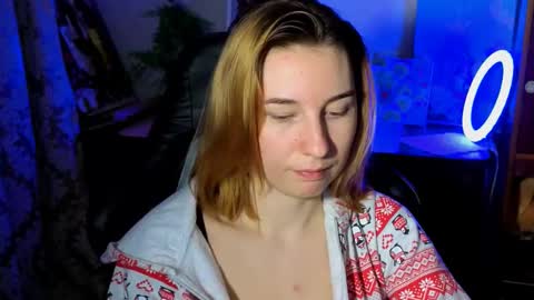 Snapshot of alisun_ chatting on 12, 10, 2025 A L I C E online show from 12, 10, 2025