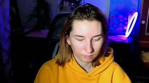 Snapshot of alisun_ chatting on 17, 10, 2025 A L I C E online show from 17, 10, 2025