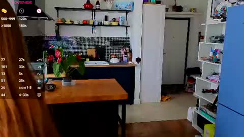 Alivia    online show from 10, 7, 2026