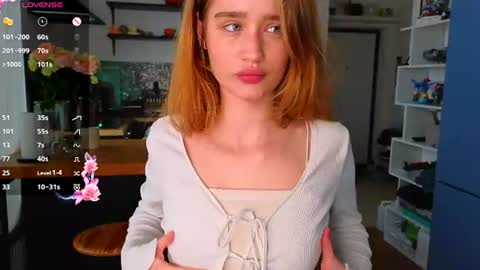 Alivia    online show from 25, 7, 2026