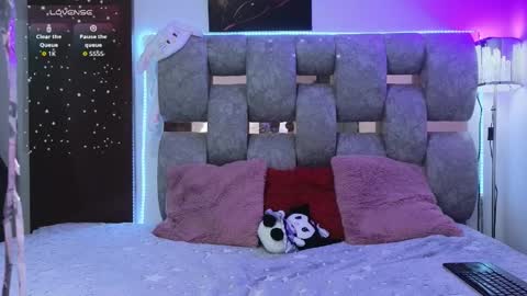 alix_kitty_ online show from 28, 3, 2026