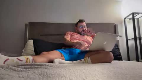 Snapshot of allessandro699 chatting on 8, 10, 2025 Allessandro online show from 8, 10, 2025