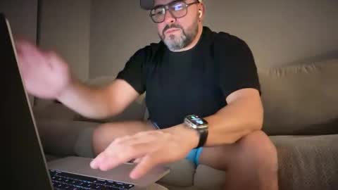 Snapshot of allessandro699 chatting on 8, 11, 2025 Allessandro online show from 8, 11, 2025