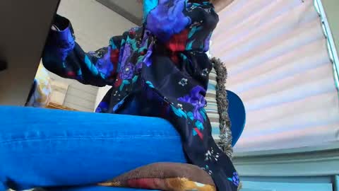 wishlist on bio online show from 22, 2, 2026