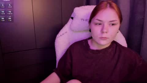 Snapshot of alli_zi chatting on 5, 7, 2026 Blair online show from 5, 7, 2026