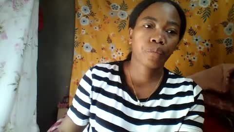 Snapshot of alliciax632770q chatting on 7, 7, 2026 alliciax632770q online show from 7, 7, 2026