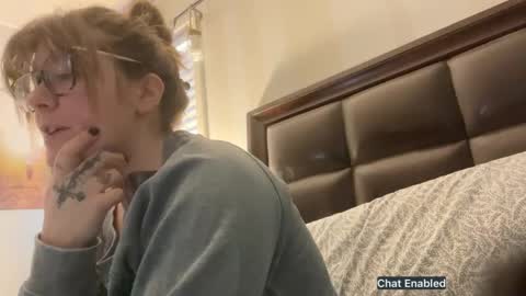 Snapshot of allieberrybb chatting on 16, 12, 2024 bb online show from 16, 12, 2024