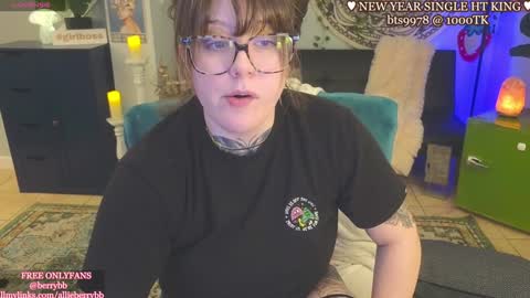 Snapshot of allieberrybb chatting on 1, 1, 2025 bb online show from 1, 1, 2025