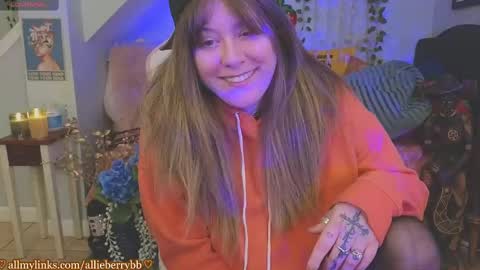 Snapshot of allieberrybb chatting on 11, 10, 2025 bb online show from 11, 10, 2025