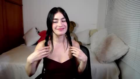 Snapshot of allierose_ chatting on 8, 1, 2025 Allie online show from 8, 1, 2025