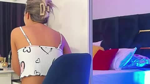 AllisonSweetie online show from 1, 8, 2026
