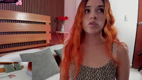 Snapshot of alliss_ginger_ chatting on 22, 4, 2026 A L L I S S online show from 22, 4, 2026
