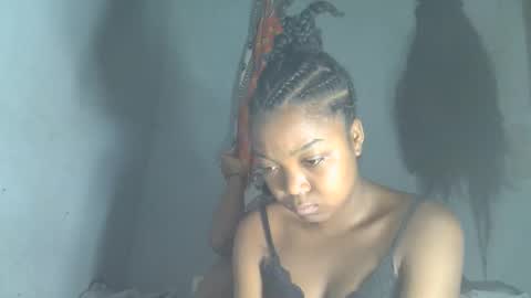 allizida01 online show from 12, 1, 2026