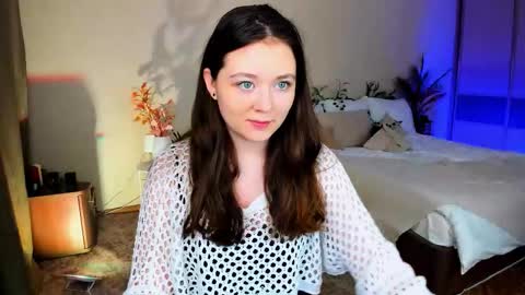 alluringeyess online show from 18, 11, 2025