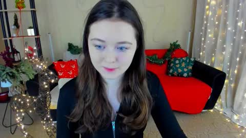 alluringeyess online show from 14, 12, 2025