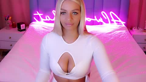 AlwaysHot online show from 19, 12, 2024