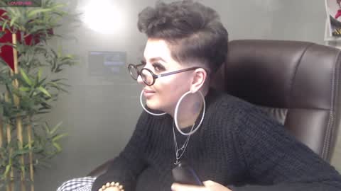 Snapshot of allyiah chatting on 19, 12, 2024 online show from 19, 12, 2024