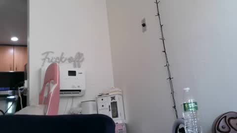 Ally Girl In Her Ally World online show from 14, 7, 2026