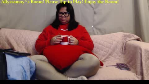 Allyssamay online show from 2, 11, 2025