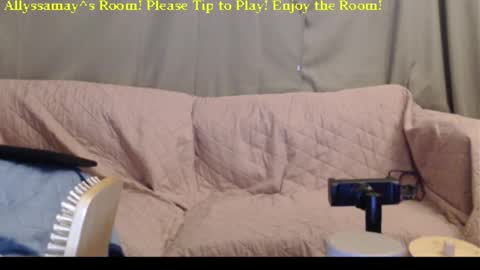 Allyssamay online show from 23, 11, 2025