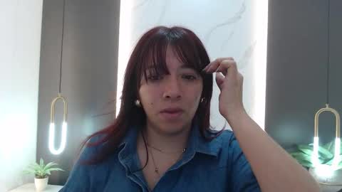 ALMA FENIX  online show from 25, 1, 2025