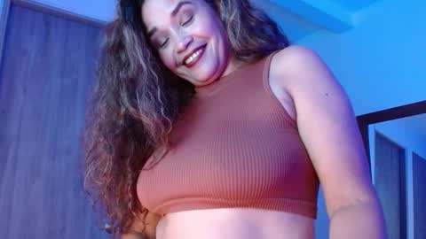 Snapshot of alma_sexyy chatting on 4, 3, 2025 Alma online show from 4, 3, 2025